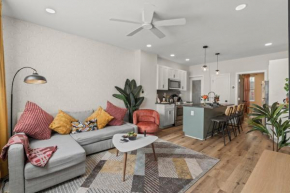 Passyunk Square Spacious 1 BR Oasis- Huge Deck